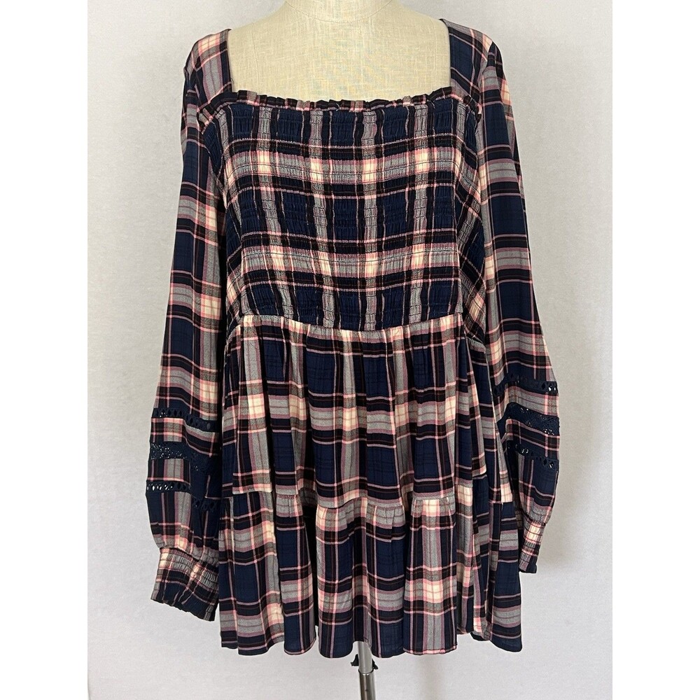 Torrid 3X Navy Plaid Babydoll Slub Top Lace Inset Smocked Tiered Shirt